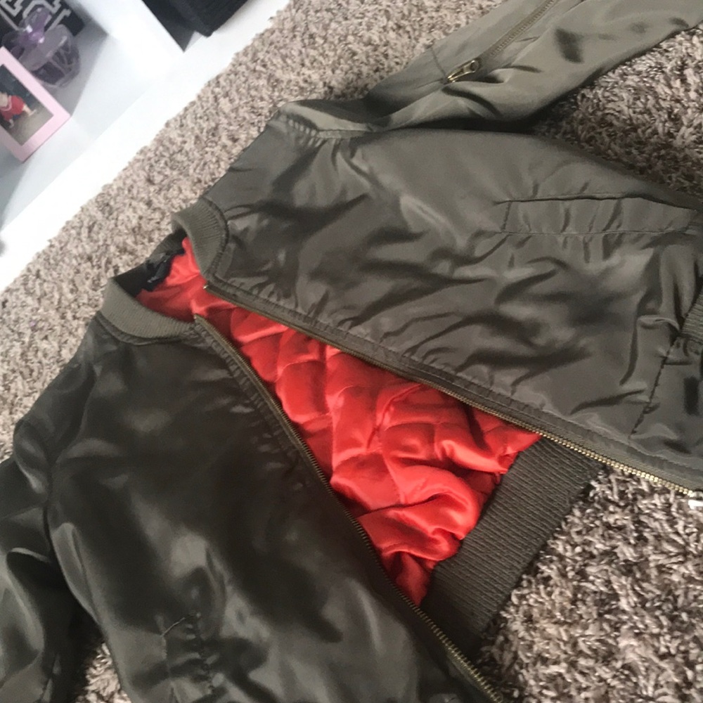 Jacket - Picture 5 of 5